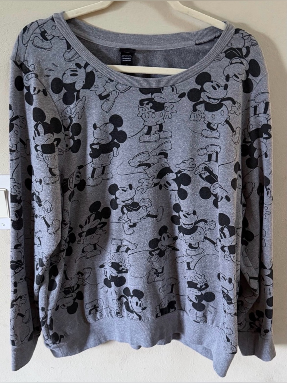 Women's Gray Mickey Mouse Print Sweatshirt